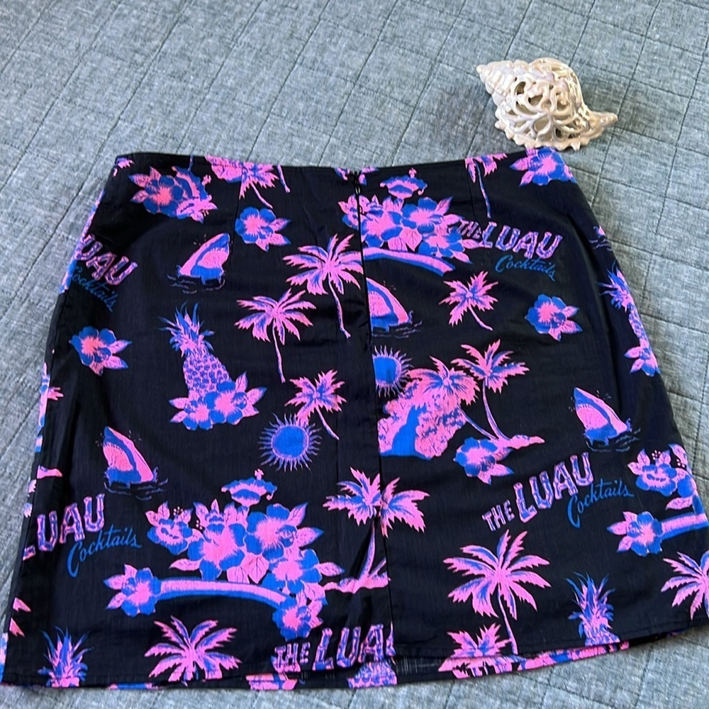 COLLUSION Tropical Hawaiian Luau Print Neon Black Skirt | 12 - Picture 2 of 10